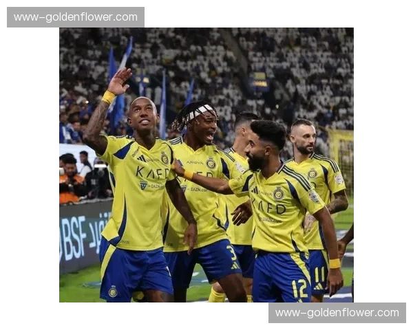 利雅得胜利高位压迫体系 暴露中场连接薄弱与防线空档隐患